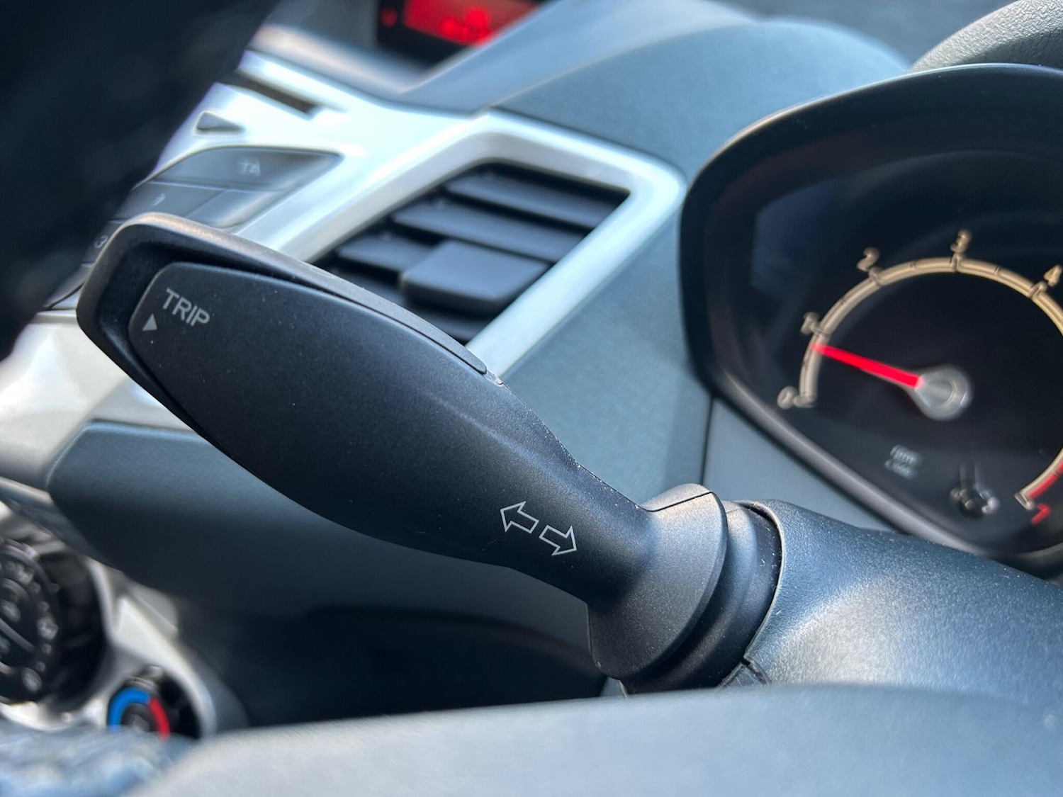 Used Ford Fiesta 2010 for sale - 77029823: Photo 54