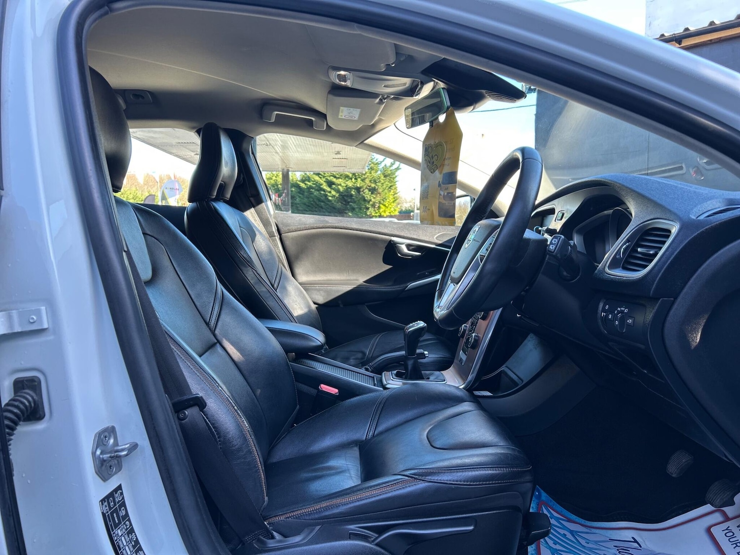 Used Volvo V40 2015 for sale - 77559826: Photo 16