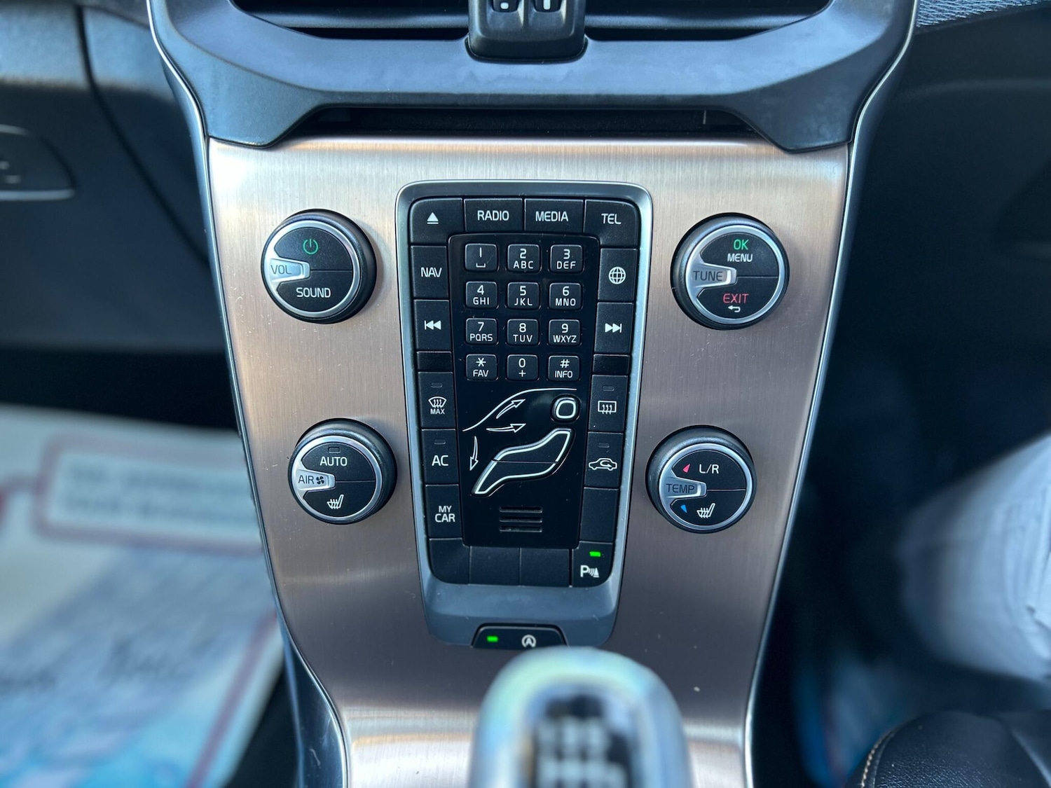 Used Volvo V40 2015 for sale - 77559826: Photo 26