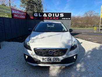 Used Volvo V40 2015 for sale - 77559826: Photo