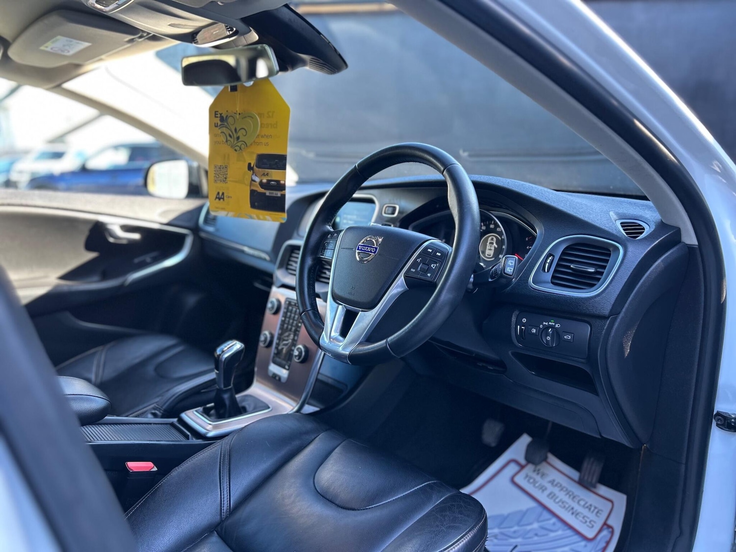 Used Volvo V40 2015 for sale - 77559826: Photo 53