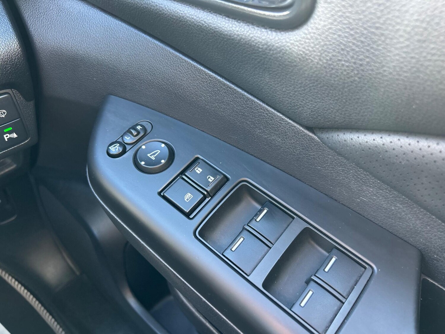 Used Honda CR-V 2016 for sale - 78087139: Photo 31