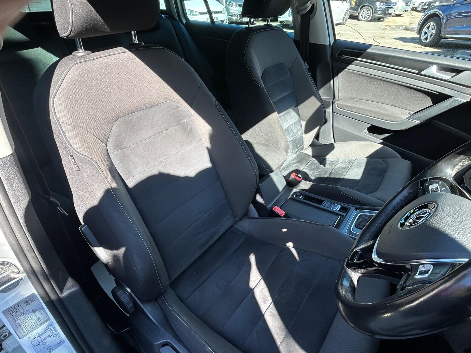 Used Volkswagen Golf 2016 for sale - 77939922: Photo 17