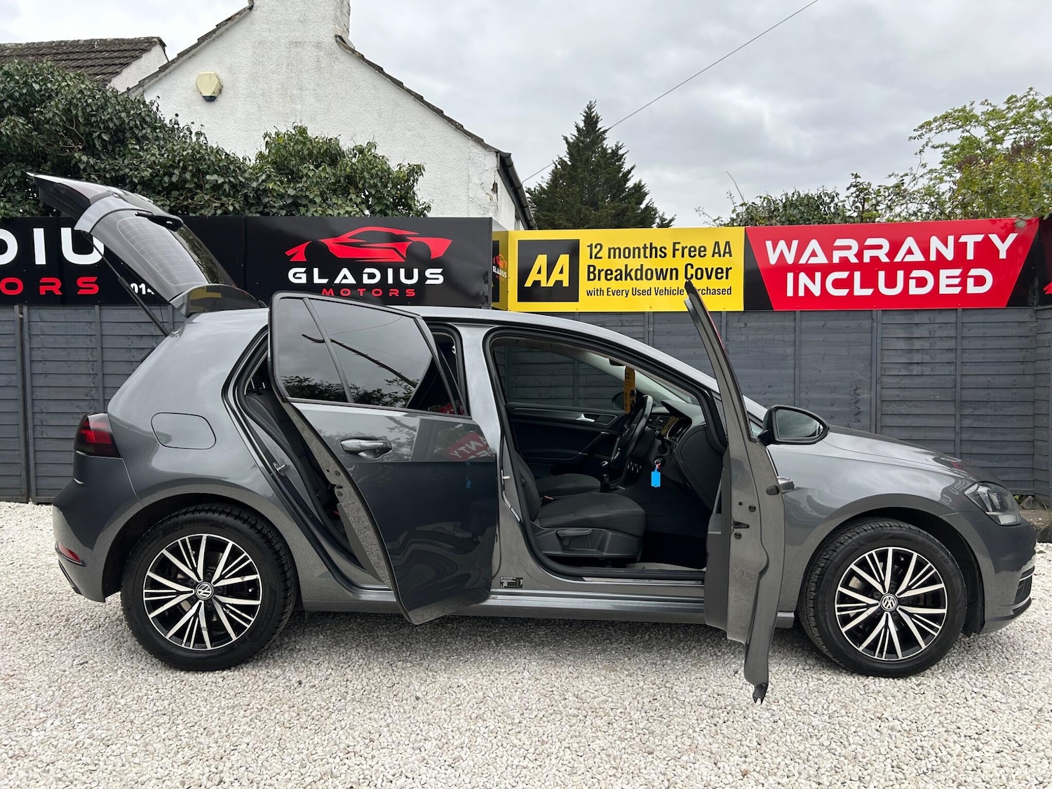 Used Volkswagen Golf 2017 for sale - 78100544: Photo 10