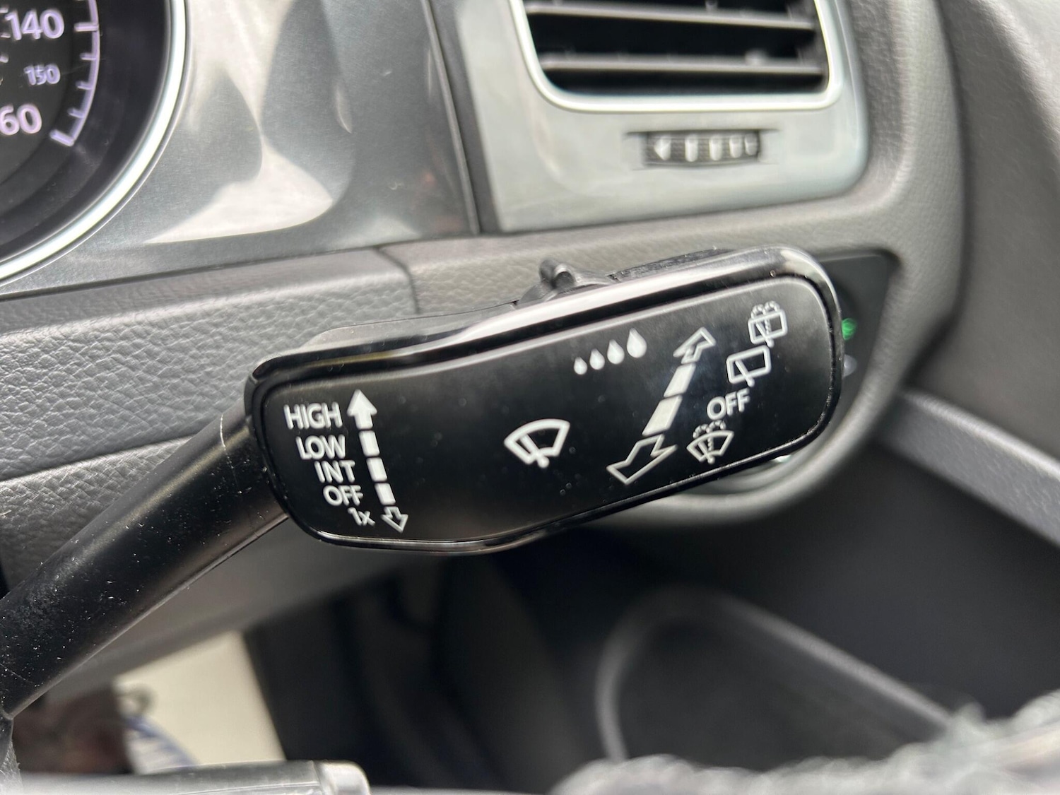 Used Volkswagen Golf 2017 for sale - 78100544: Photo 27