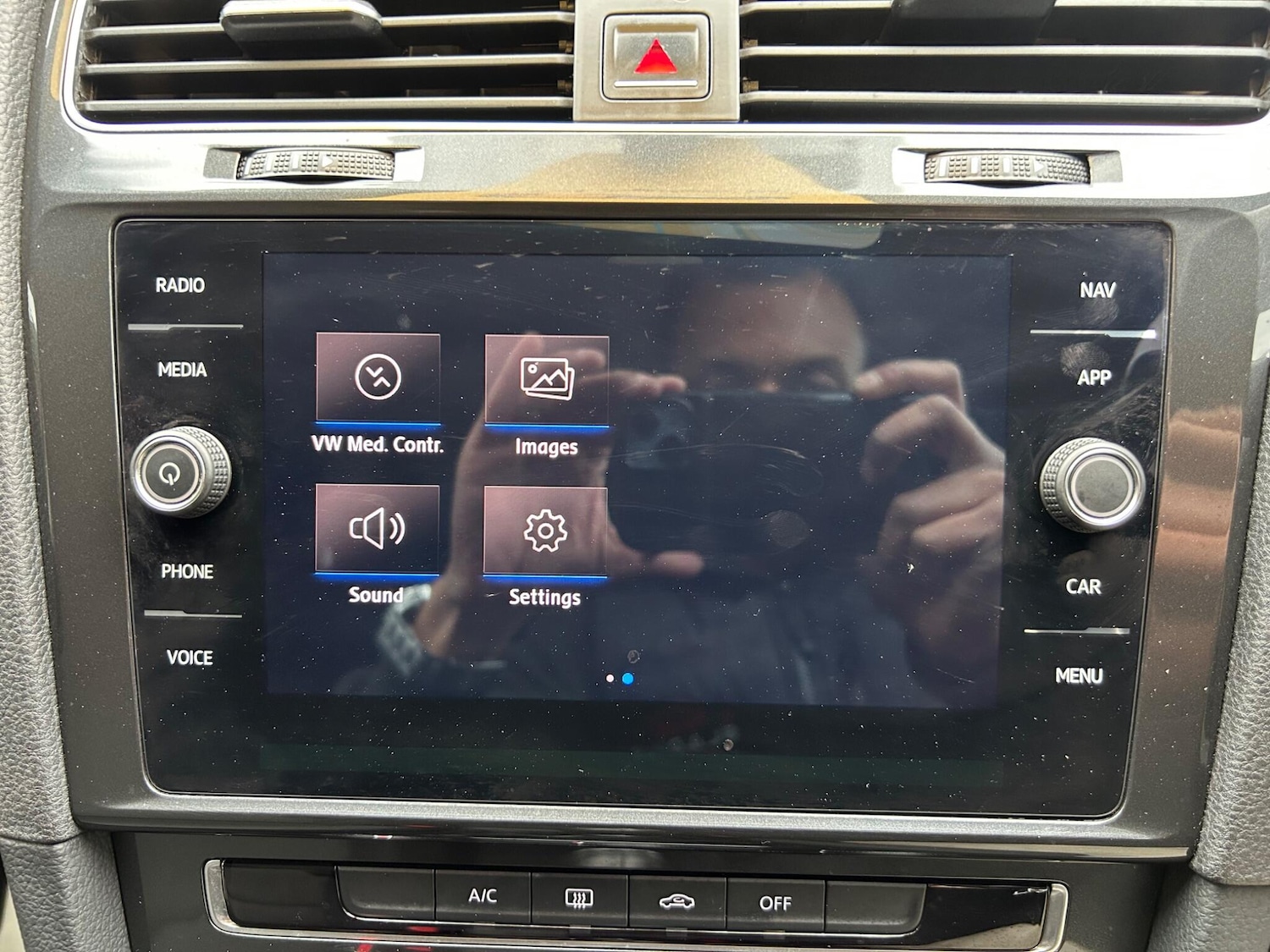 Used Volkswagen Golf 2017 for sale - 78100544: Photo 40