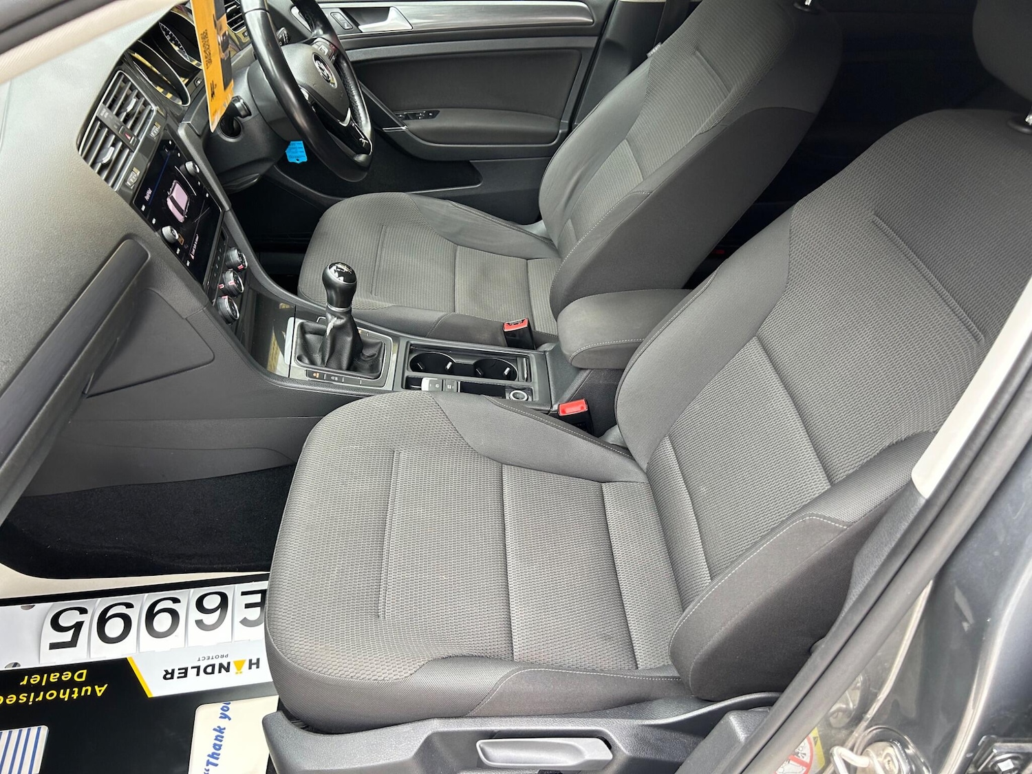 Used Volkswagen Golf 2017 for sale - 78100544: Photo 50