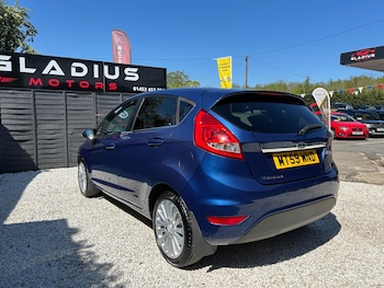 Used Ford Fiesta 2010 for sale - 78375720: Photo