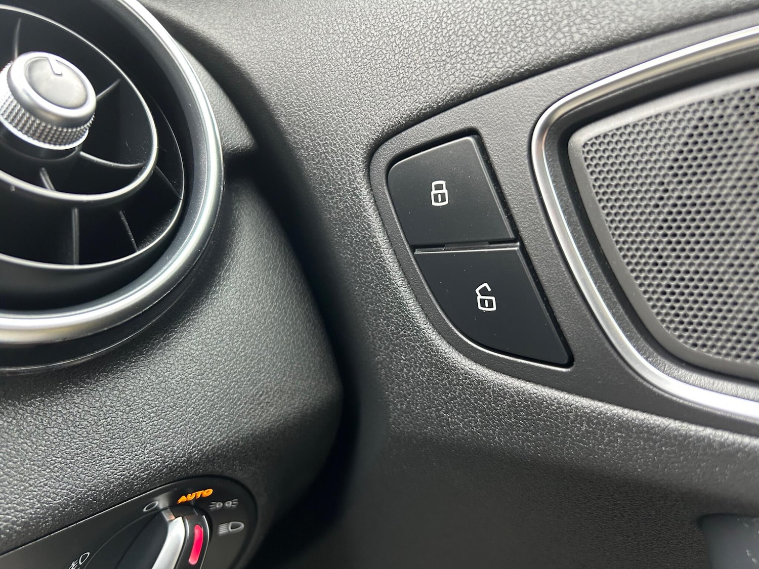 Used Audi A1 for sale - 77671637: Photo 27