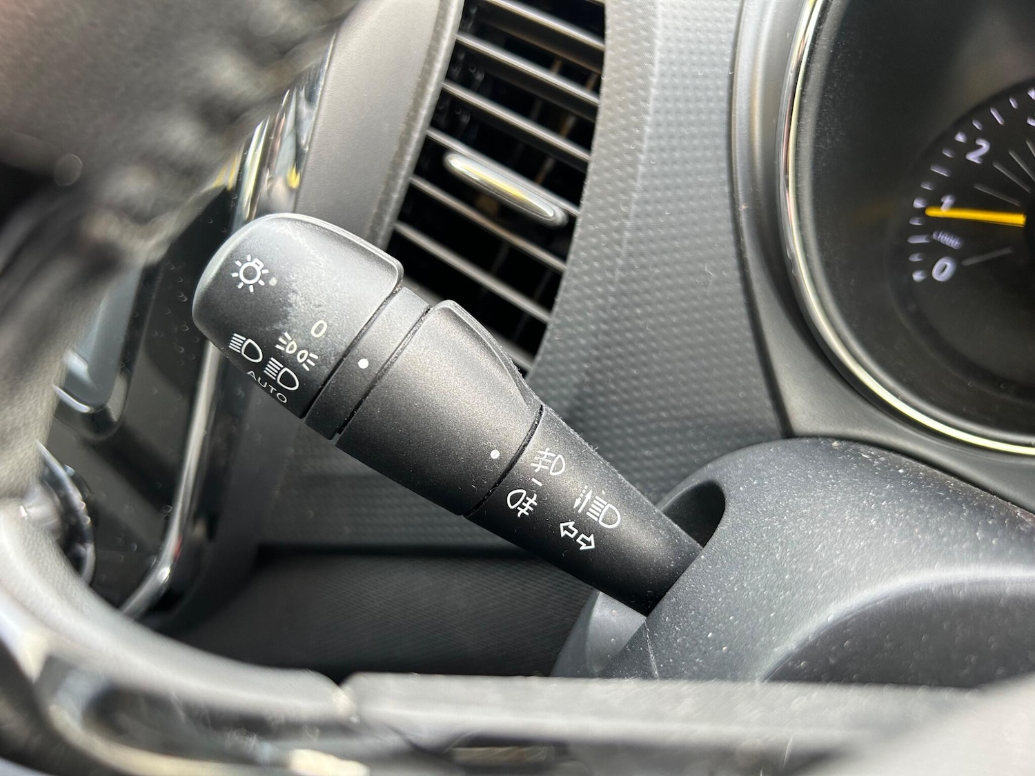 Used Renault Captur 2016 for sale - 77784472: Photo 26