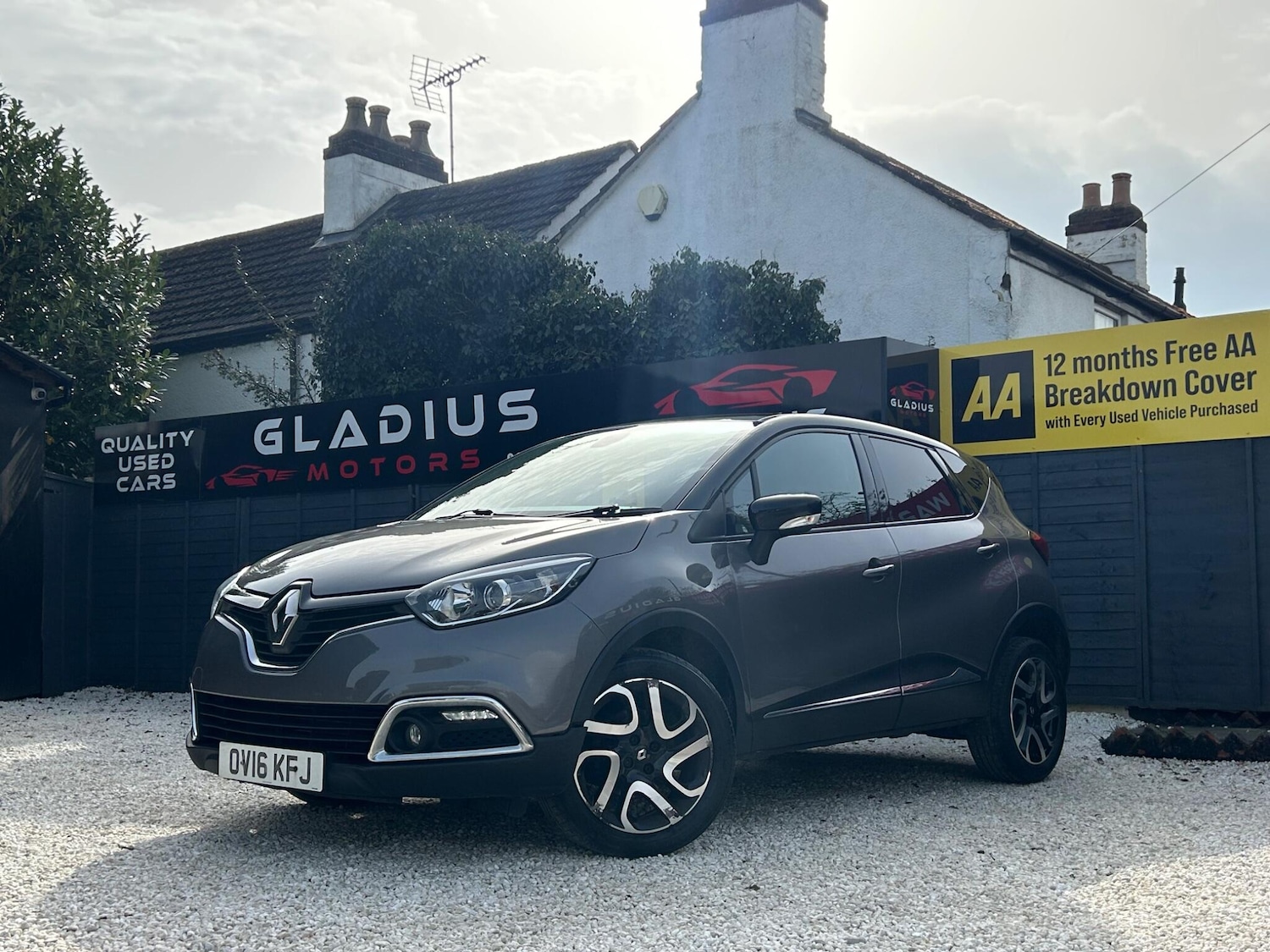 Used Renault Captur 2016 for sale - 77784472: Photo 3