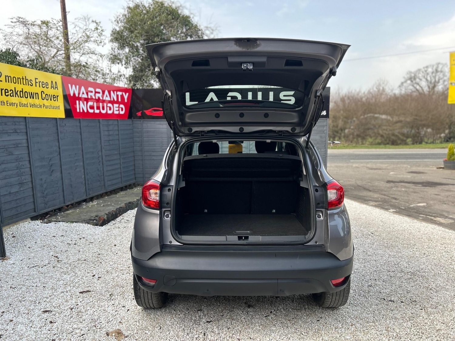 Used Renault Captur 2016 for sale - 77784472: Photo 34