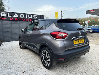 Used Renault Captur 2016 for sale - 77784472: Photo