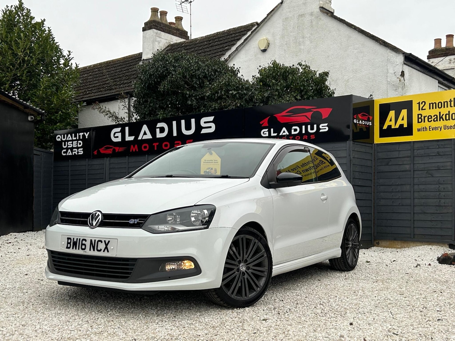 Used Volkswagen Polo for sale - 77598402: Photo 3