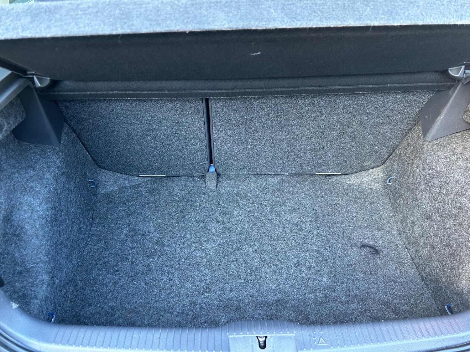 Used Volkswagen Polo 2008 for sale - 77440450: Photo 35