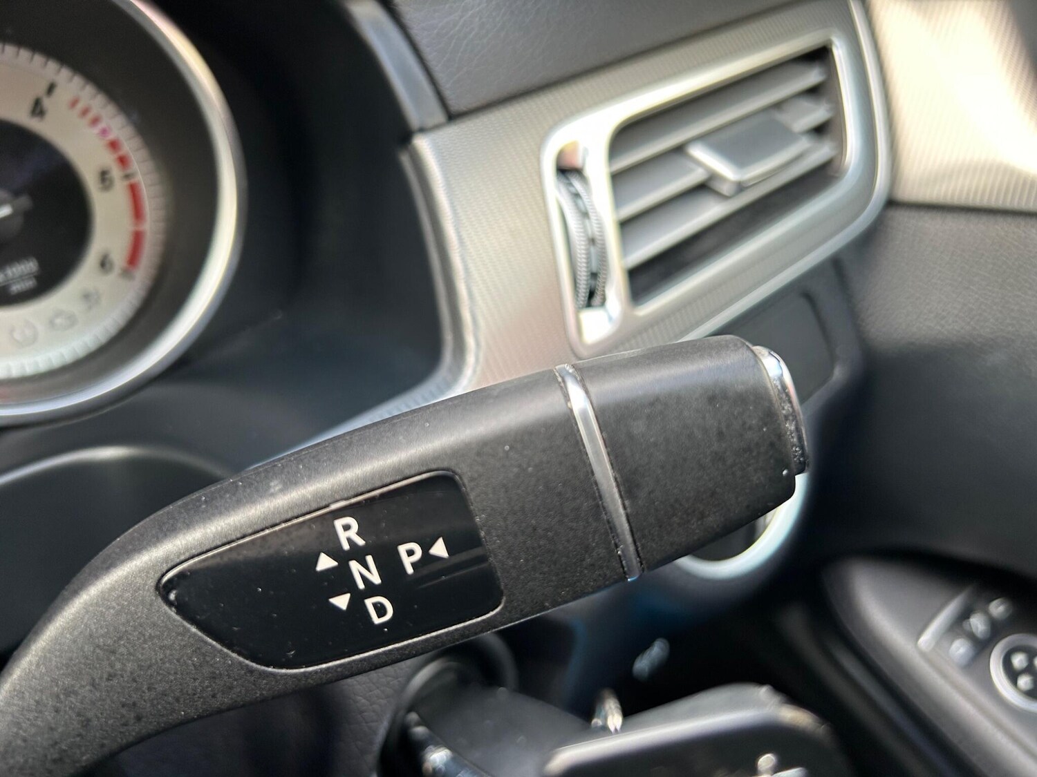 Used Mercedes-Benz E Class 2014 for sale - 77586248: Photo 29