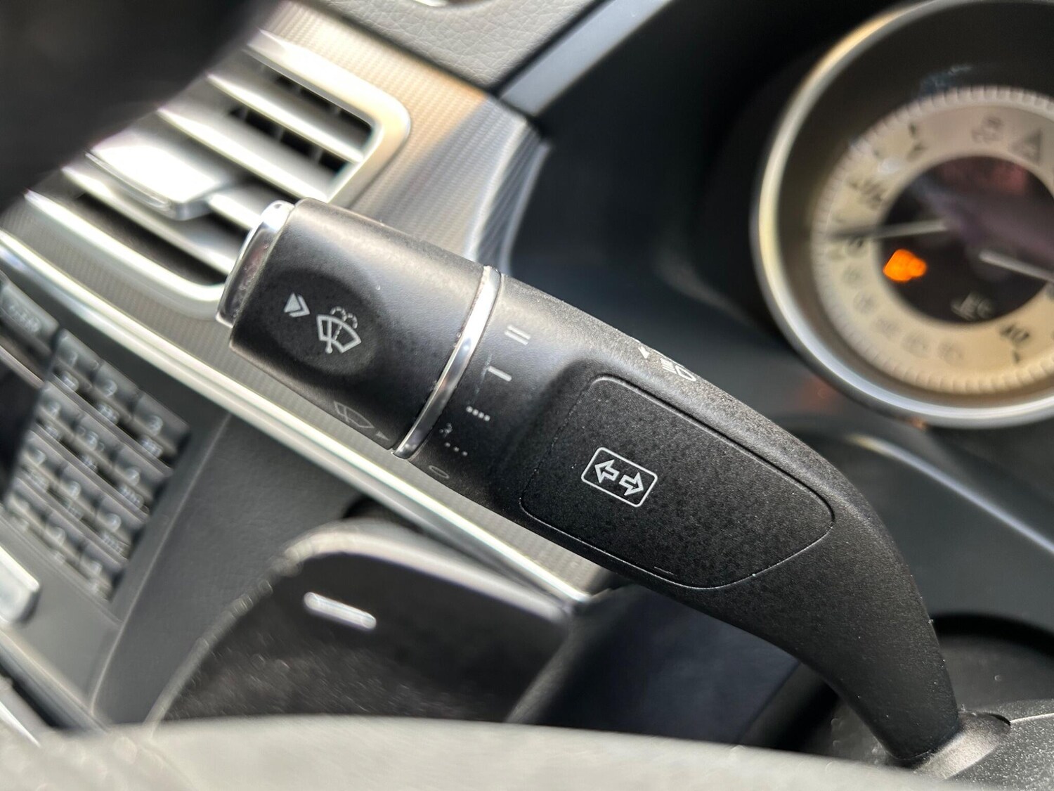 Used Mercedes-Benz E Class 2014 for sale - 77586248: Photo 30