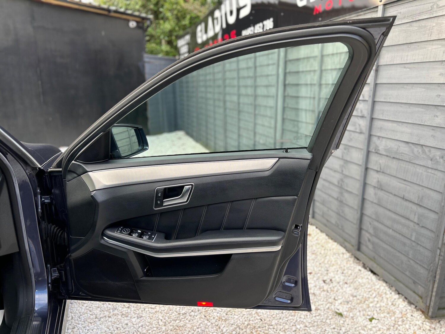 Used Mercedes-Benz E Class 2014 for sale - 77586248: Photo 36