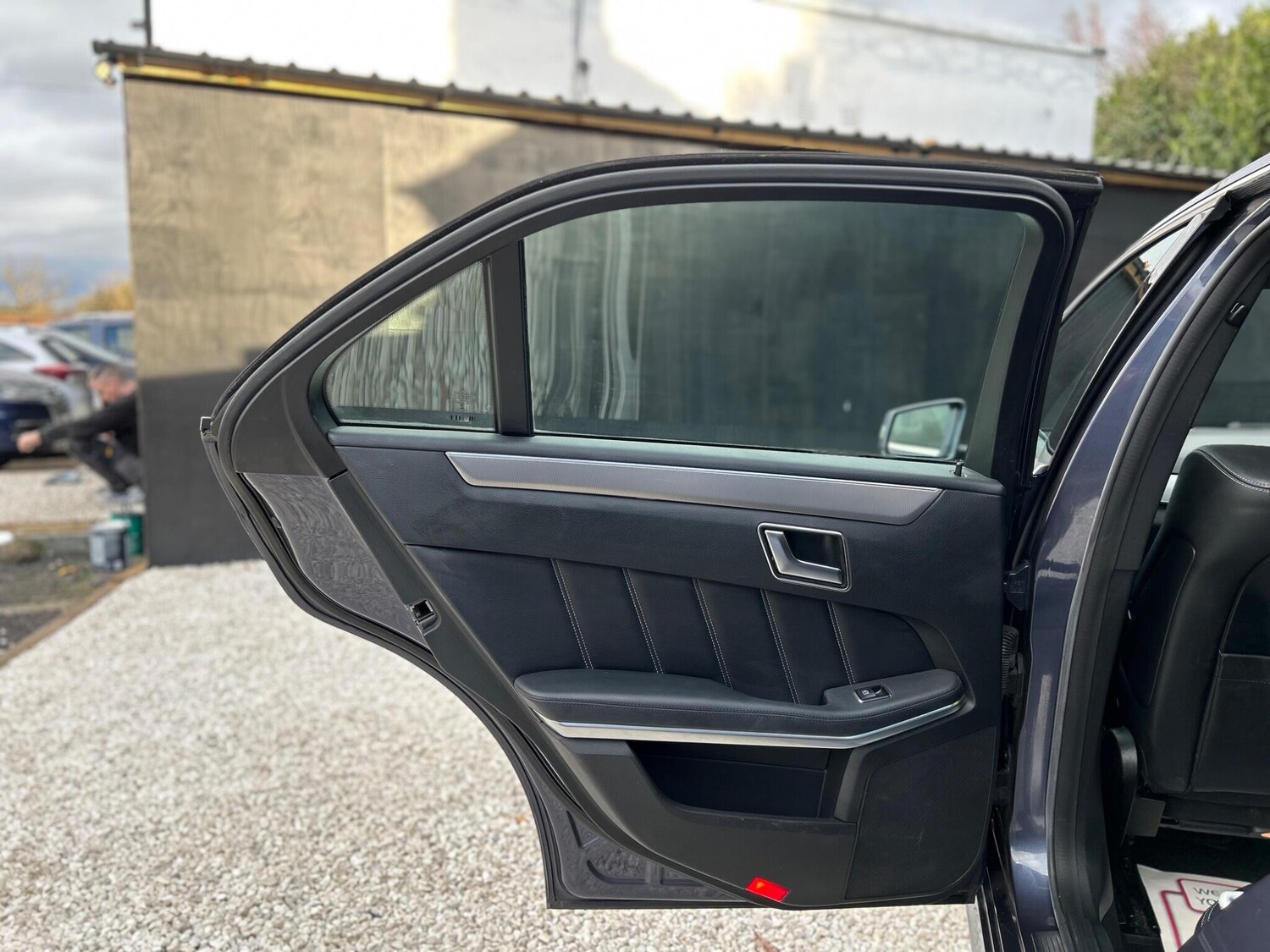 Used Mercedes-Benz E Class 2014 for sale - 77586248: Photo 38