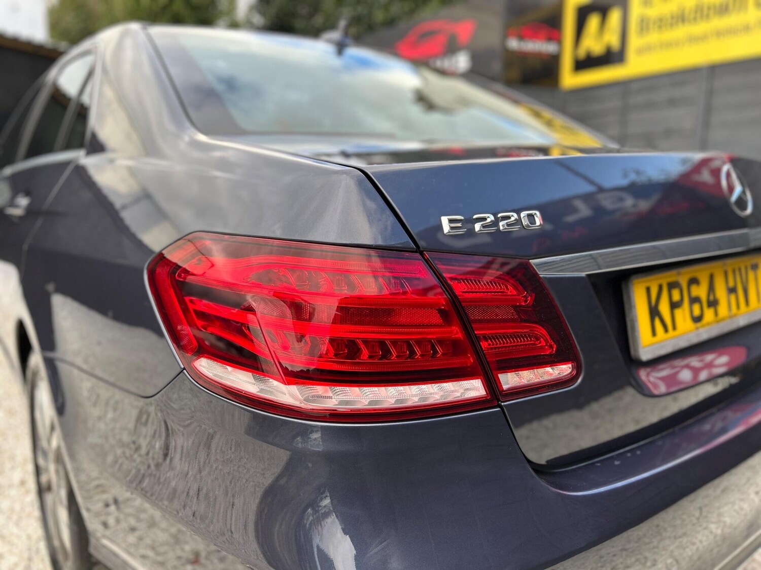 Used Mercedes-Benz E Class 2014 for sale - 77586248: Photo 56