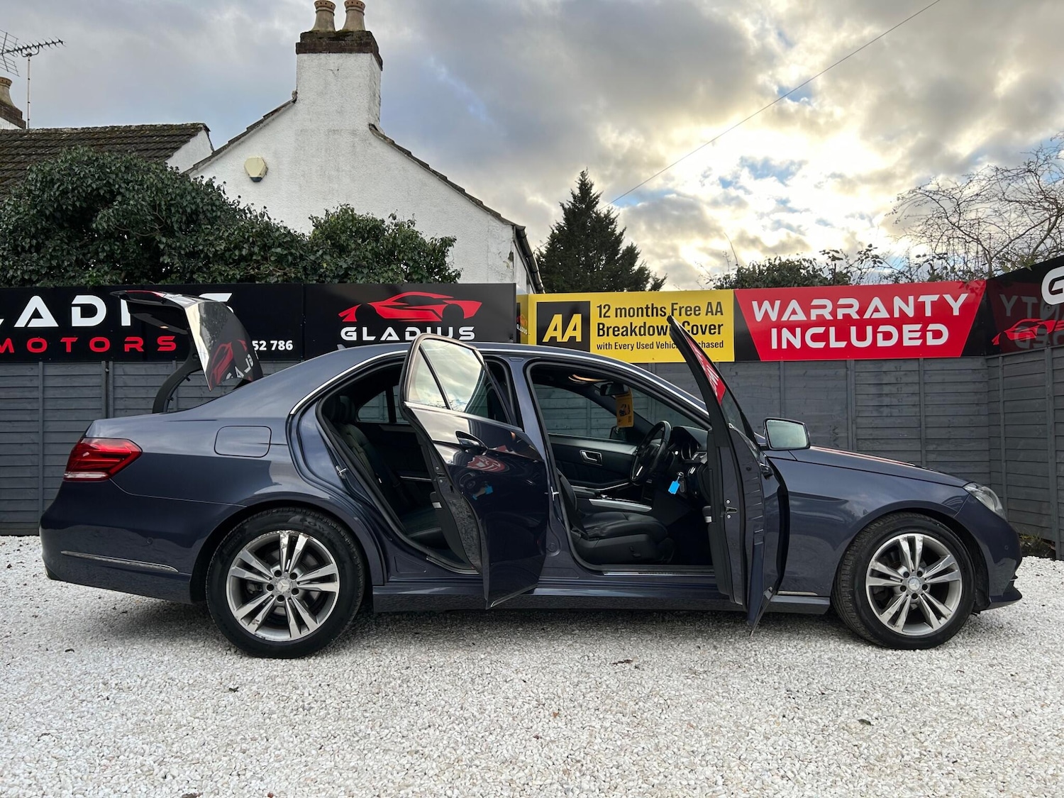 Used Mercedes-Benz E Class 2014 for sale - 77586248: Photo 6