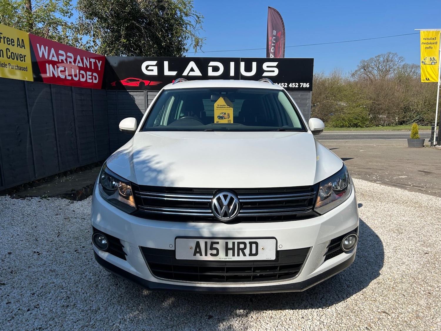 Used Volkswagen Tiguan 2015 for sale - 77958031: Photo 2