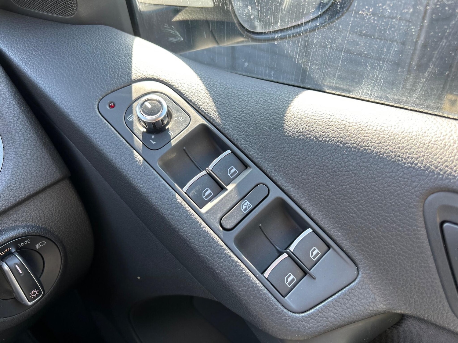 Used Volkswagen Tiguan 2015 for sale - 77958031: Photo 30