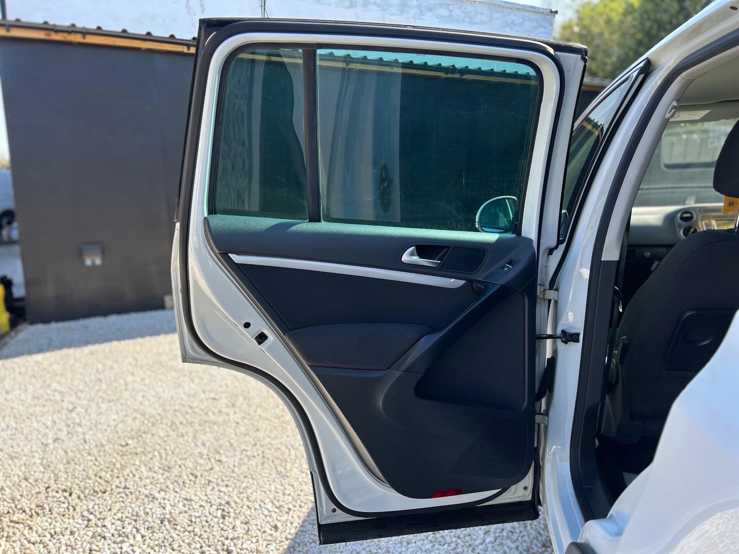 Used Volkswagen Tiguan 2015 for sale - 77958031: Photo 36