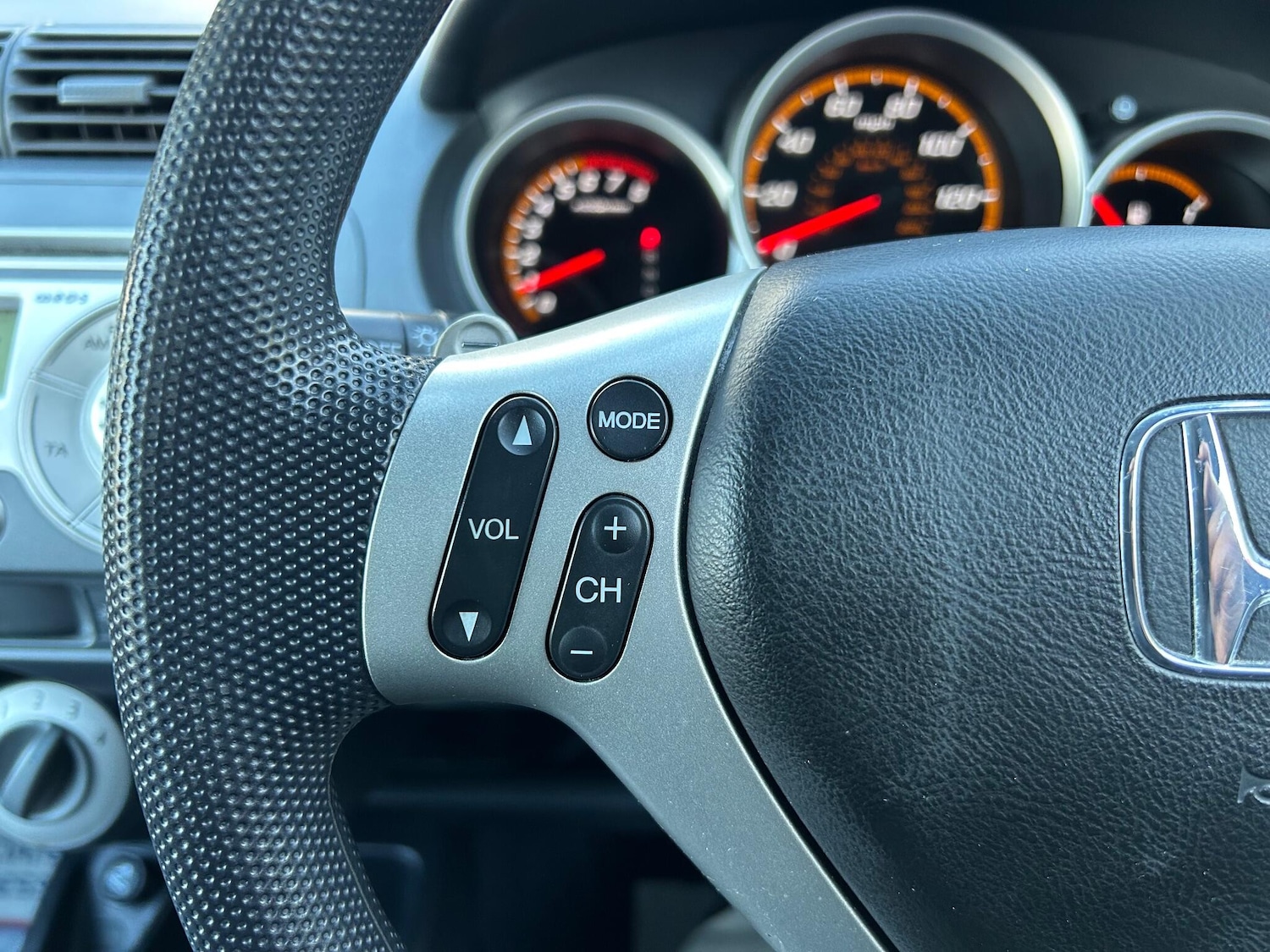 Used Honda Jazz 2005 for sale - 77109870: Photo 35