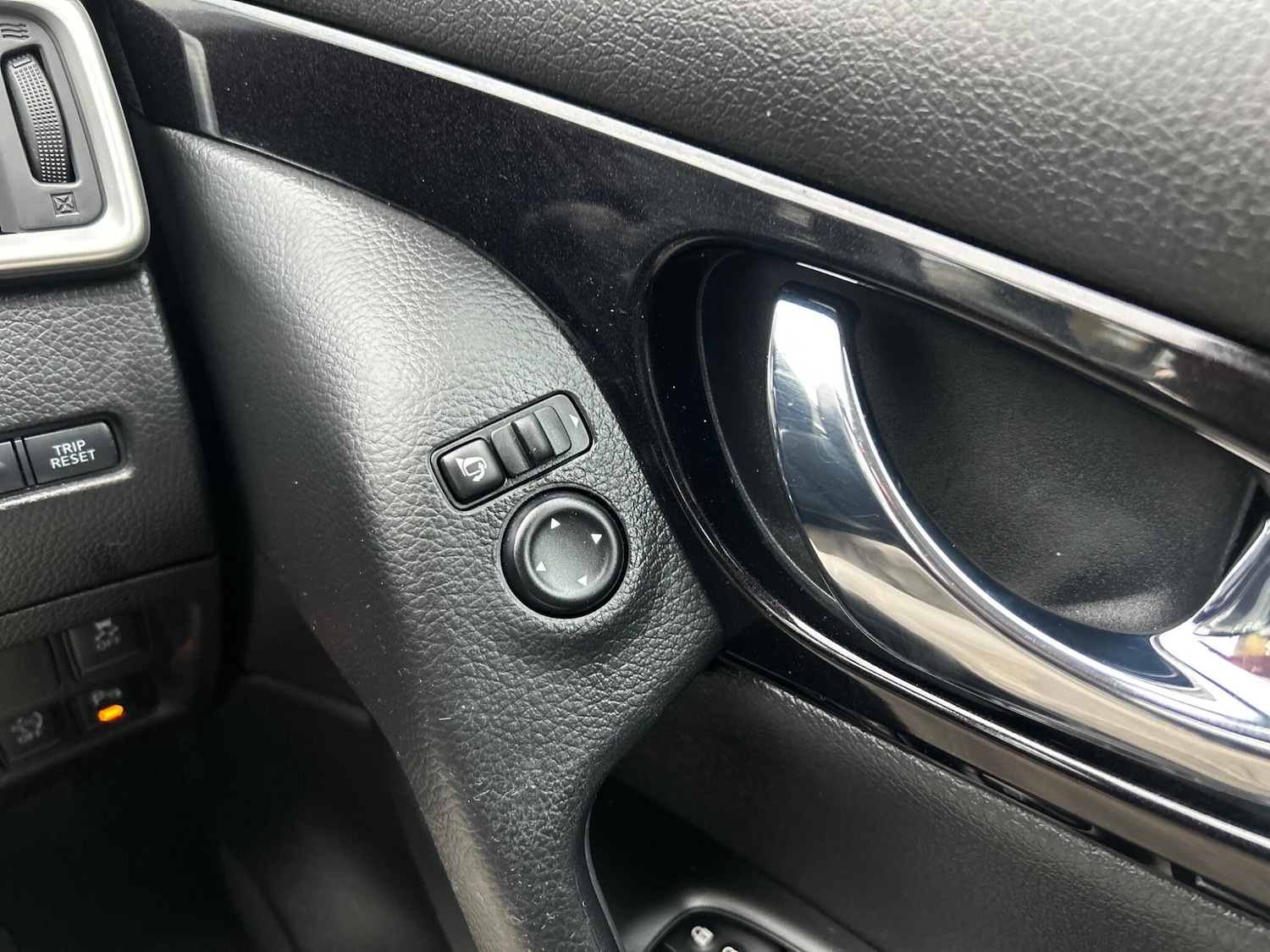 Used Nissan Qashqai 2015 for sale - 78101374: Photo 30