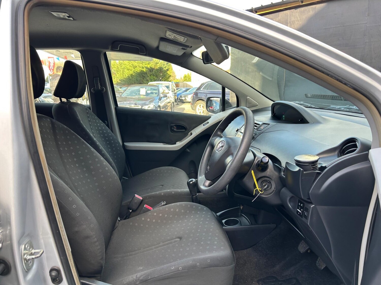 Used Toyota Yaris for sale - 77575411: Photo 15