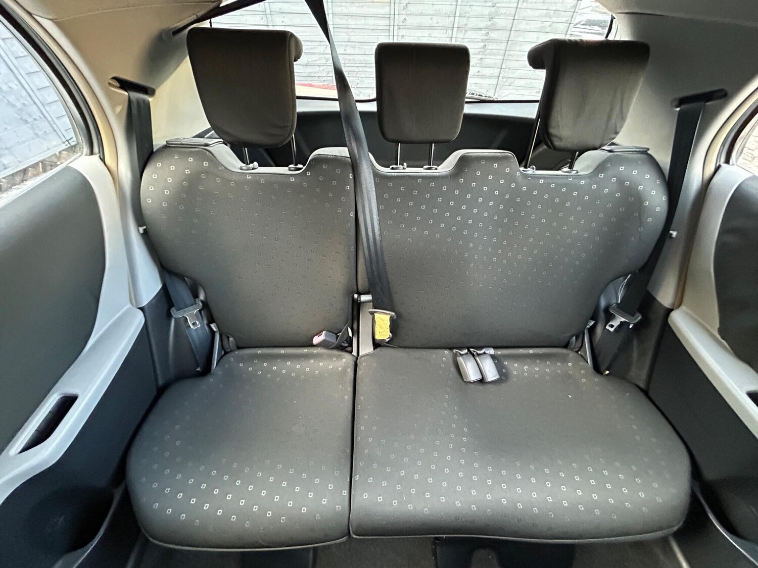 Used Toyota Yaris for sale - 77575411: Photo 16