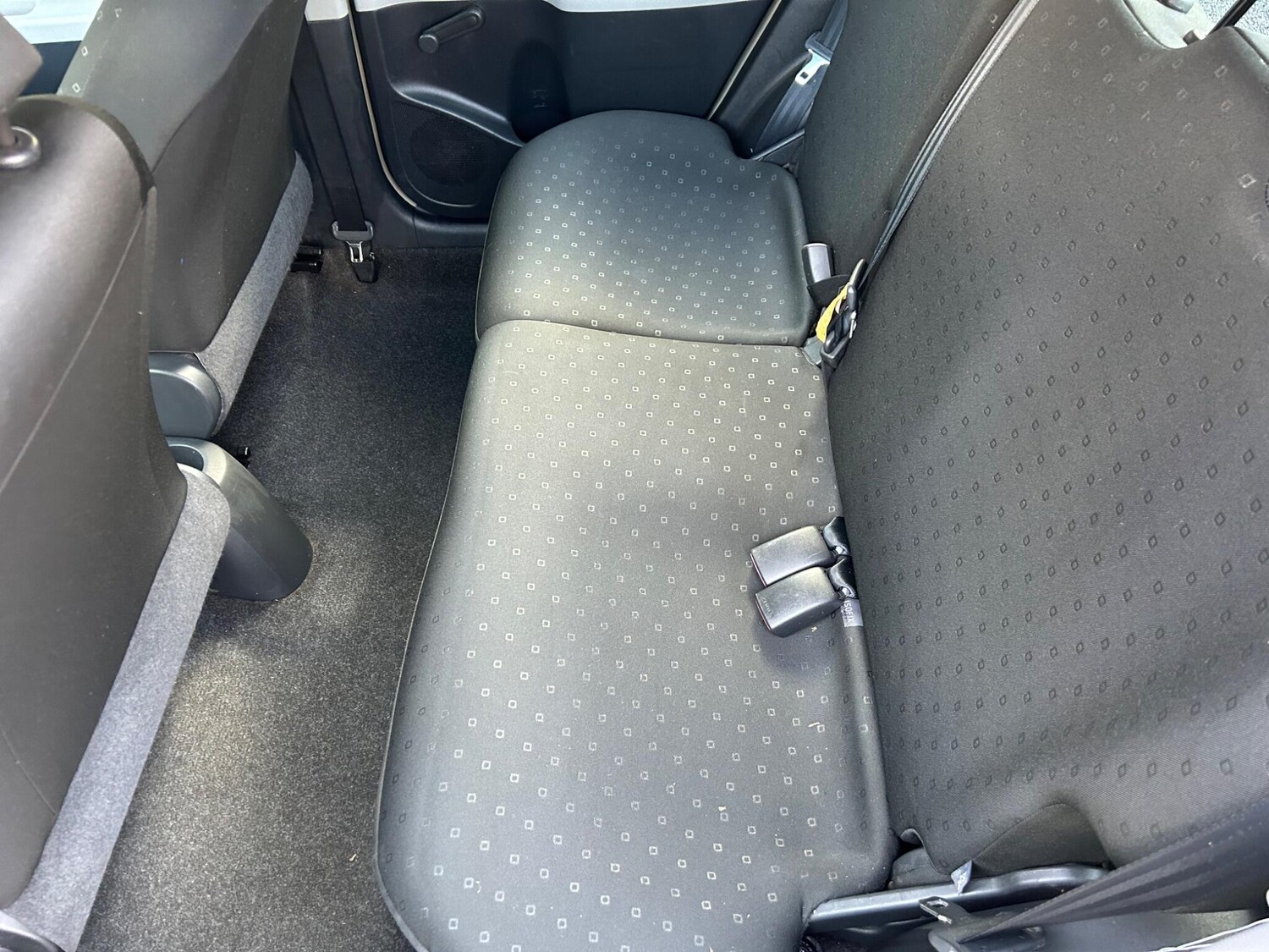 Used Toyota Yaris for sale - 77575411: Photo 19