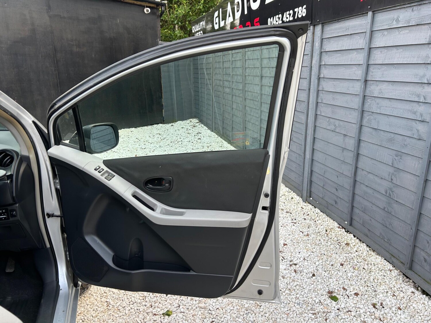 Used Toyota Yaris for sale - 77575411: Photo 21