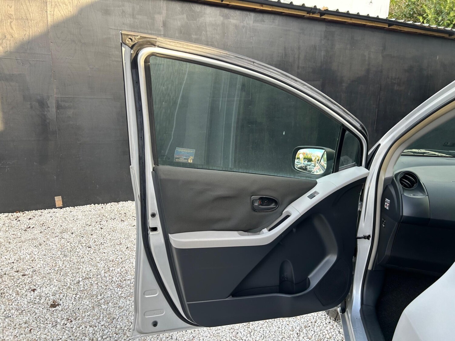 Used Toyota Yaris for sale - 77575411: Photo 22