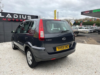 Used Ford Fusion 2009 for sale - 77029763: Photo