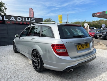 Used Mercedes-Benz C Class 2013 for sale - 78347565: Photo