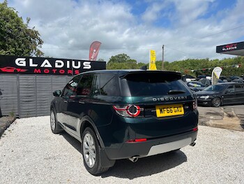 Used Land Rover Discovery Sport 2016 for sale - 78648394: Photo