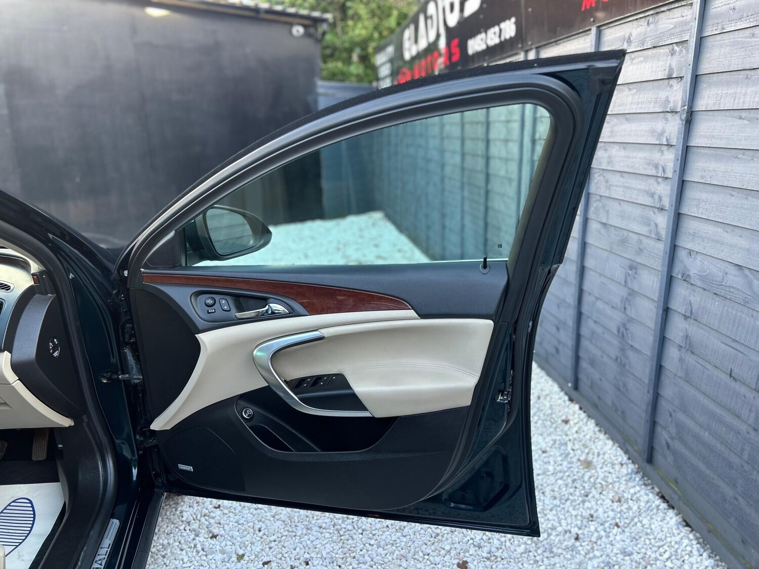 Used Vauxhall Insignia for sale - 77670968: Photo 41