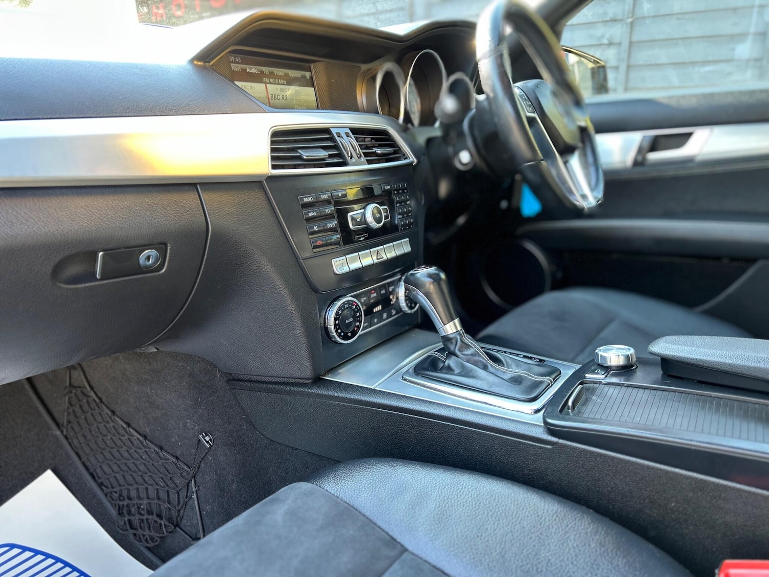 Used Mercedes-Benz C Class 2014 for sale - 77977824: Photo 14