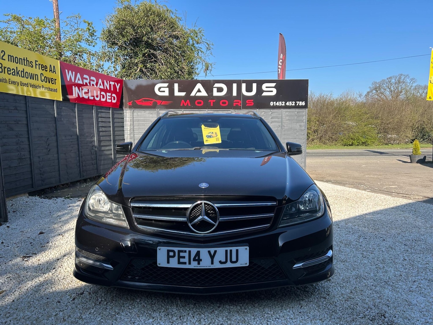 Used Mercedes-Benz C Class 2014 for sale - 77977824: Photo 2