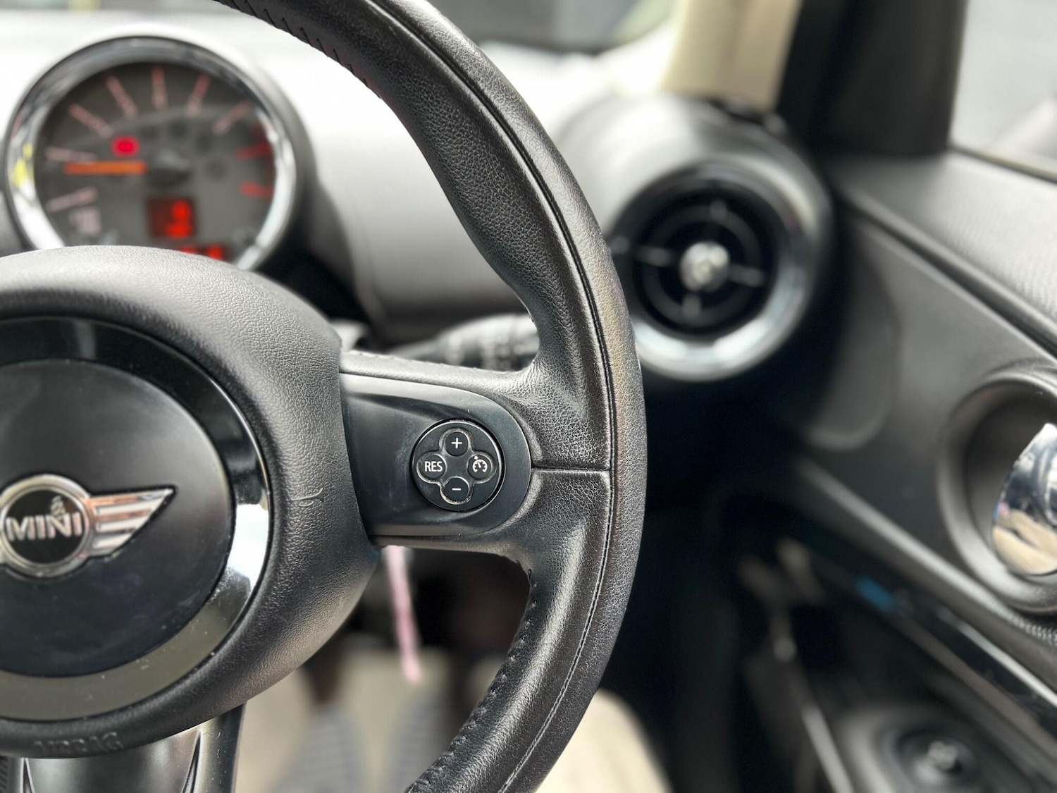 Used MINI Paceman 2017 for sale - 78100989: Photo 36