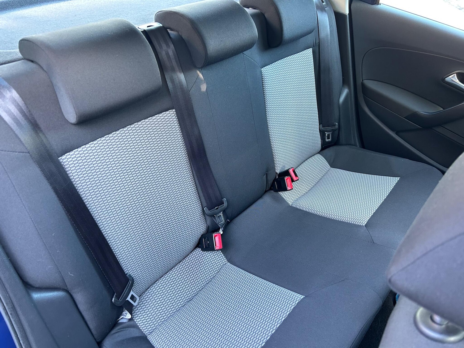 Used Volkswagen Polo 2010 for sale - 77559945: Photo 24