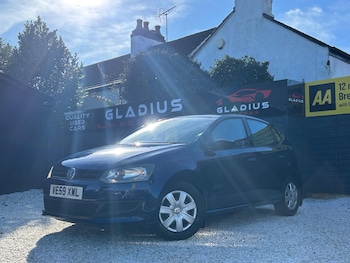 Used Volkswagen Polo 2010 for sale - 77559945: Photo