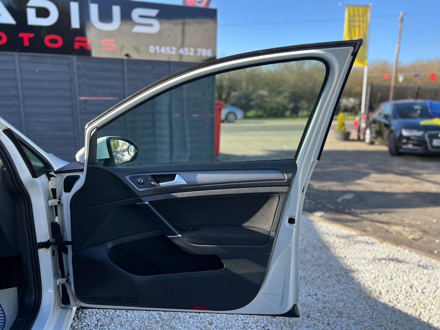 Used Volkswagen Golf 2013 for sale - 77924800: Photo 33