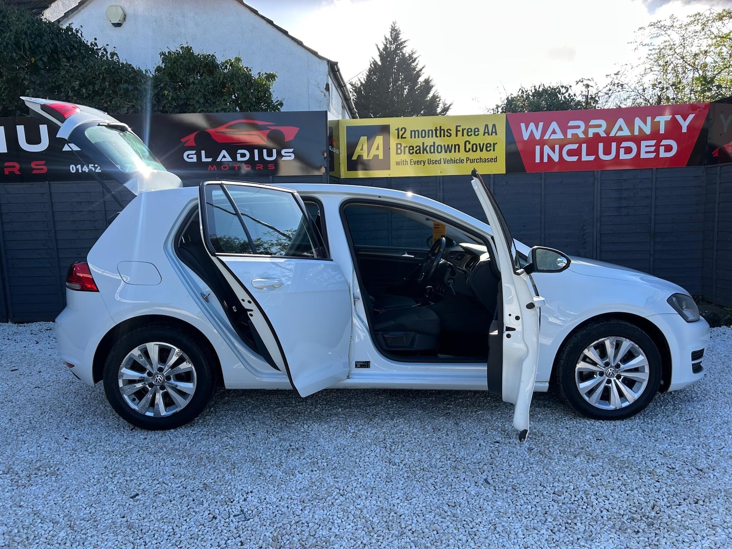 Used Volkswagen Golf 2013 for sale - 77924800: Photo 9