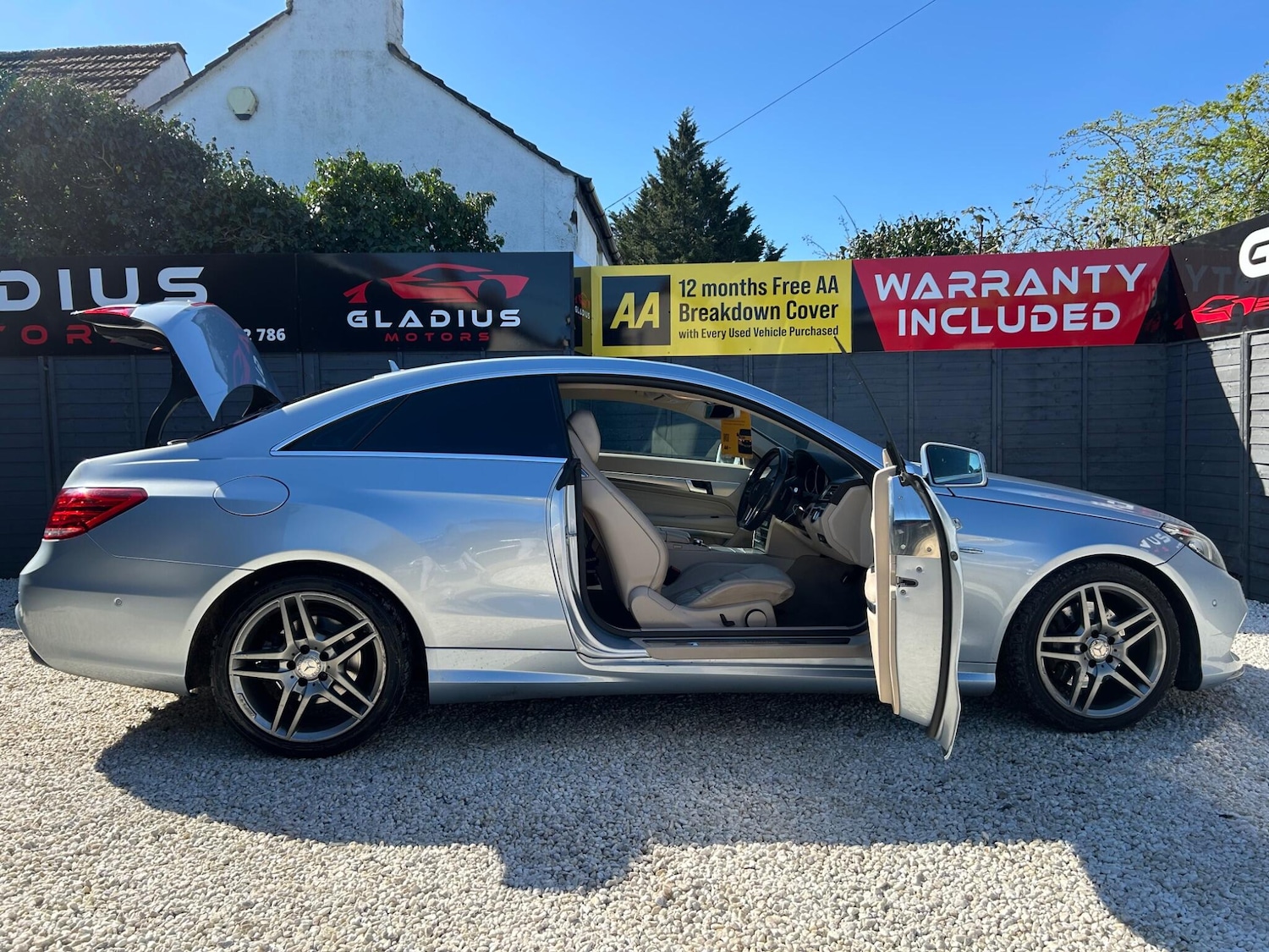 Used Mercedes-Benz E Class 2014 for sale - 77940350: Photo 10