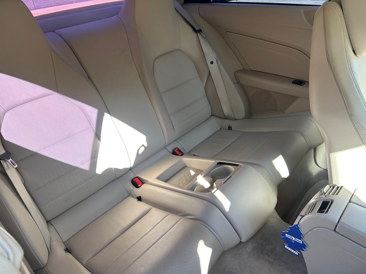 Used Mercedes-Benz E Class 2014 for sale - 77940350: Photo 16