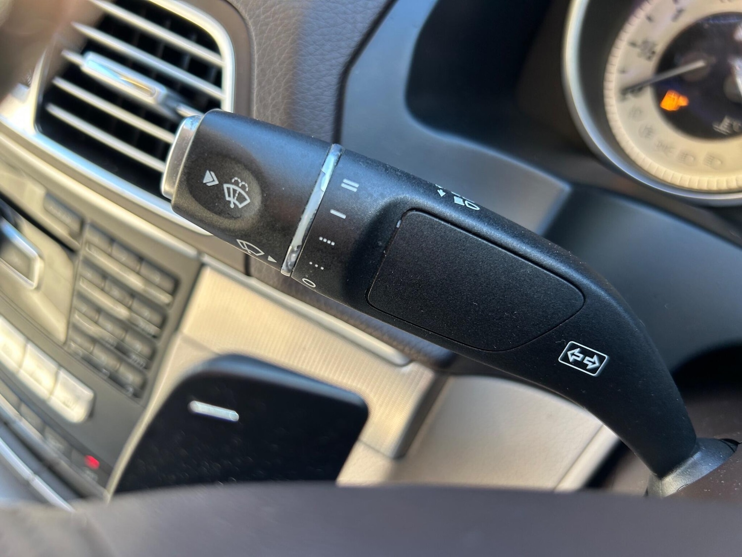 Used Mercedes-Benz E Class 2014 for sale - 77940350: Photo 20