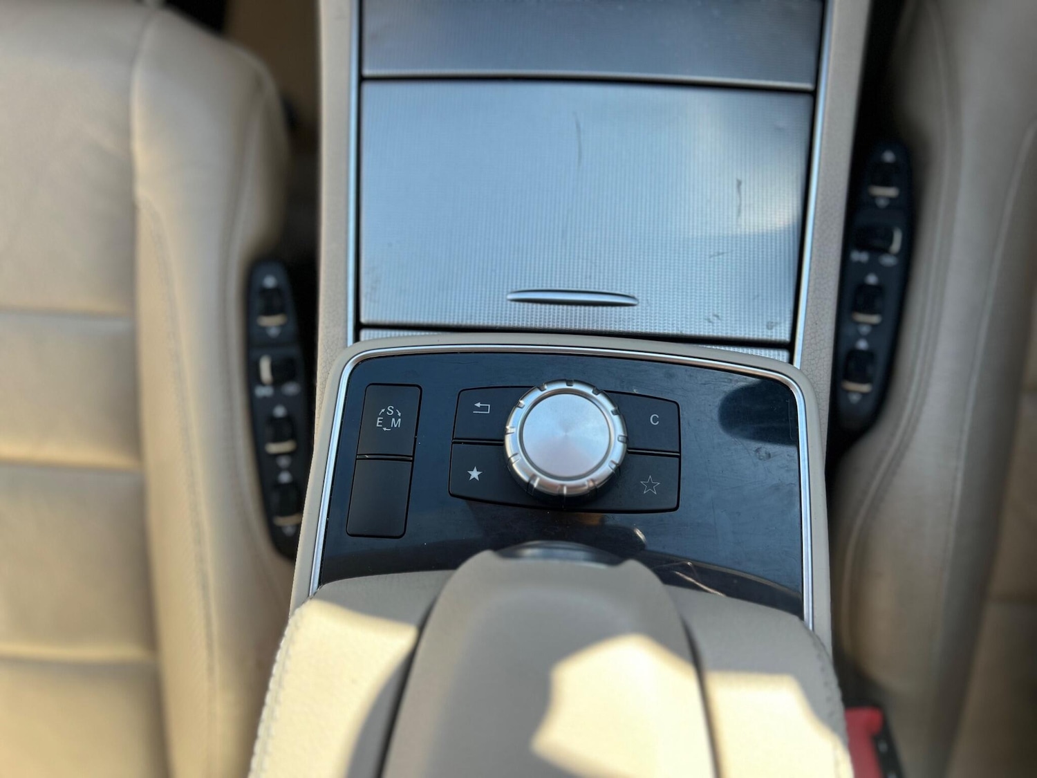 Used Mercedes-Benz E Class 2014 for sale - 77940350: Photo 25